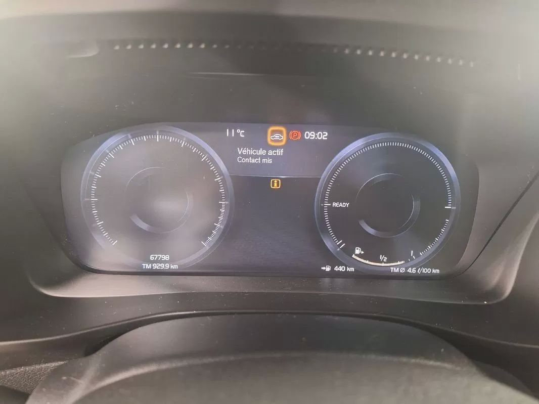 volvo-xc40-2022-hibrido-1477cc