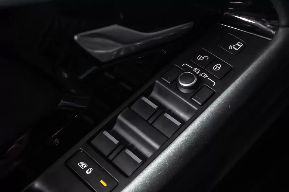 land-rover-range-rover-evoque-2020-diesel-1999cc