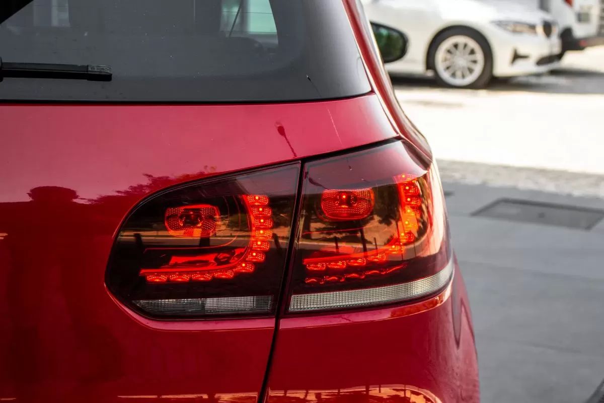 volkswagen-golf-2011-gasolina-1984cc