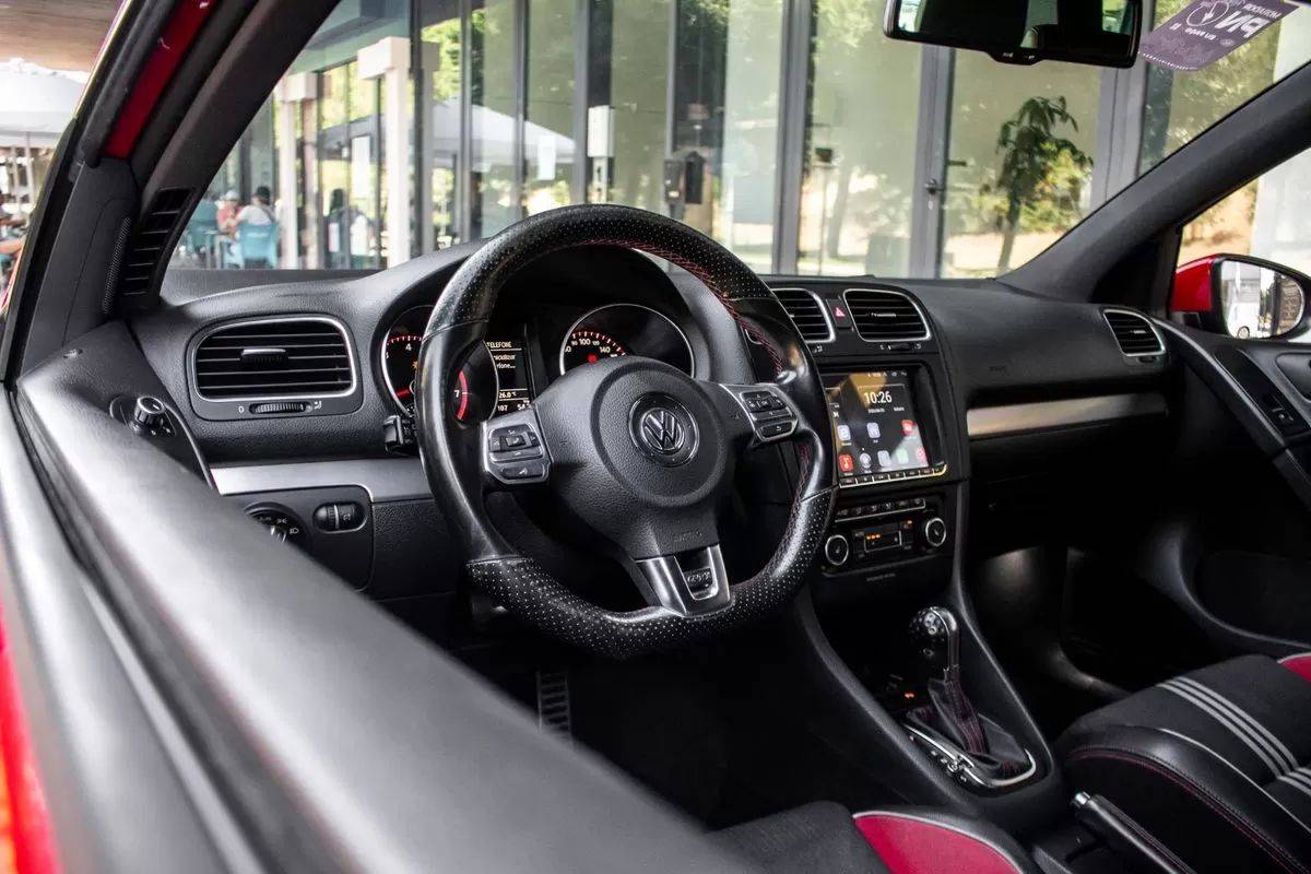 volkswagen-golf-2011-gasolina-1984cc