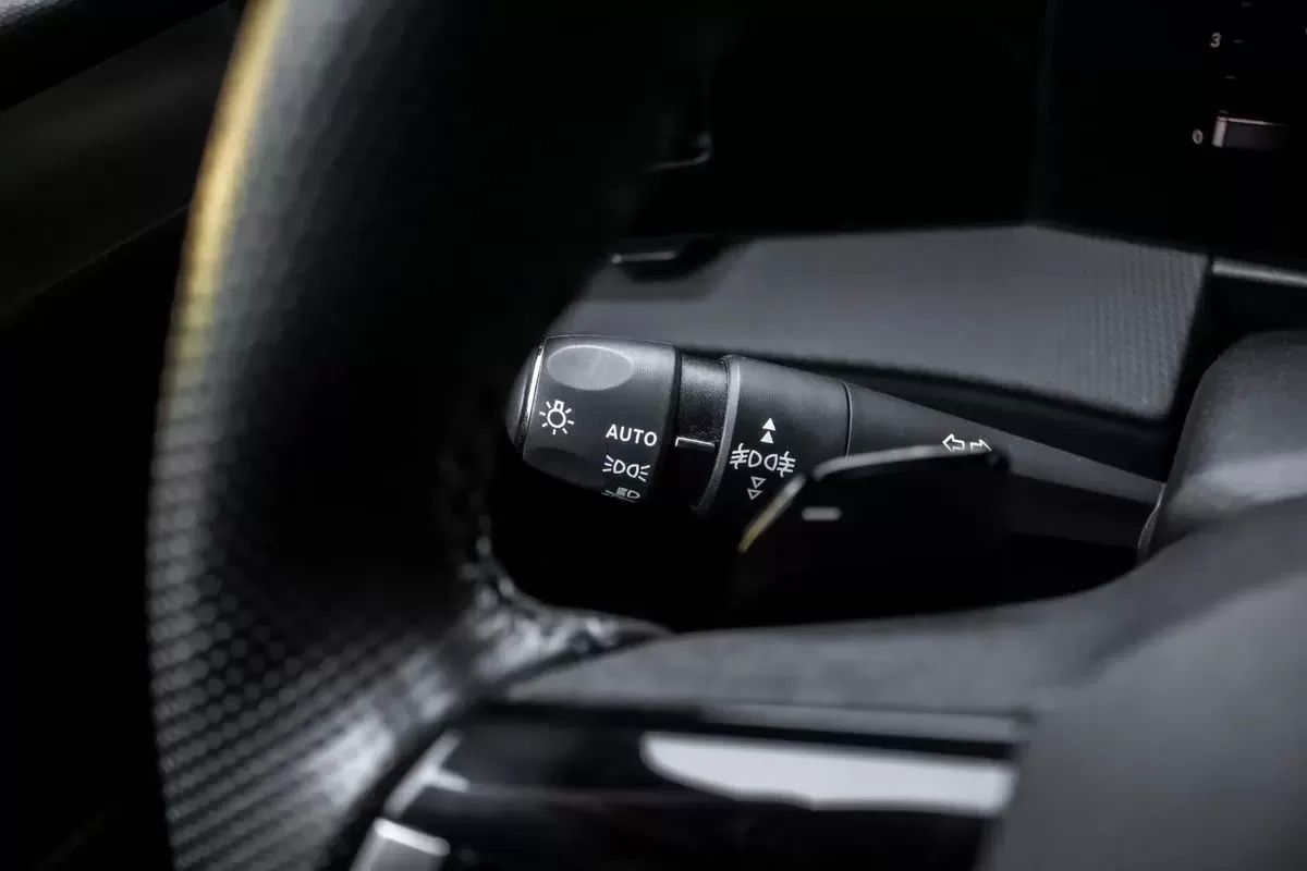 opel-astra-2024-gasolina-1199cc