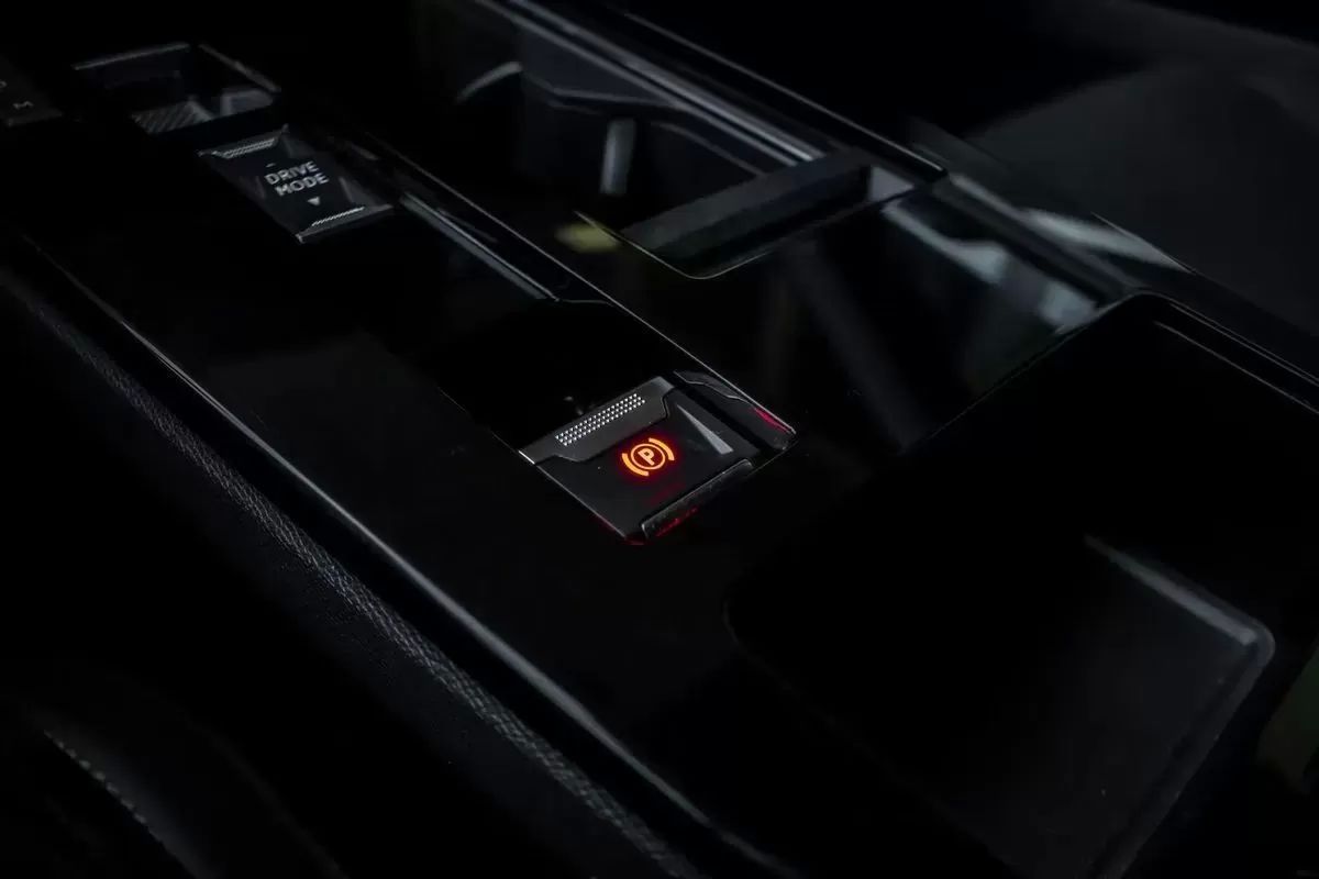 opel-astra-2024-gasolina-1199cc