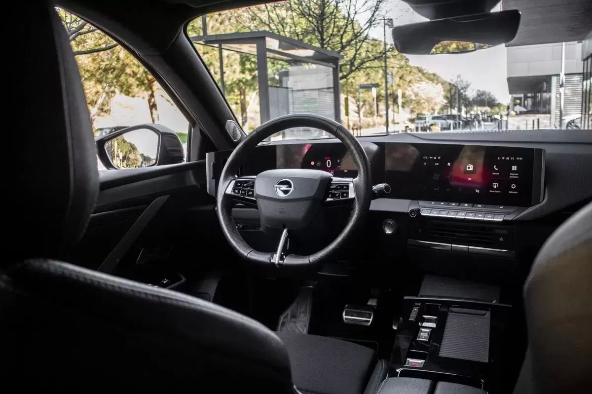 opel-astra-2024-gasolina-1199cc