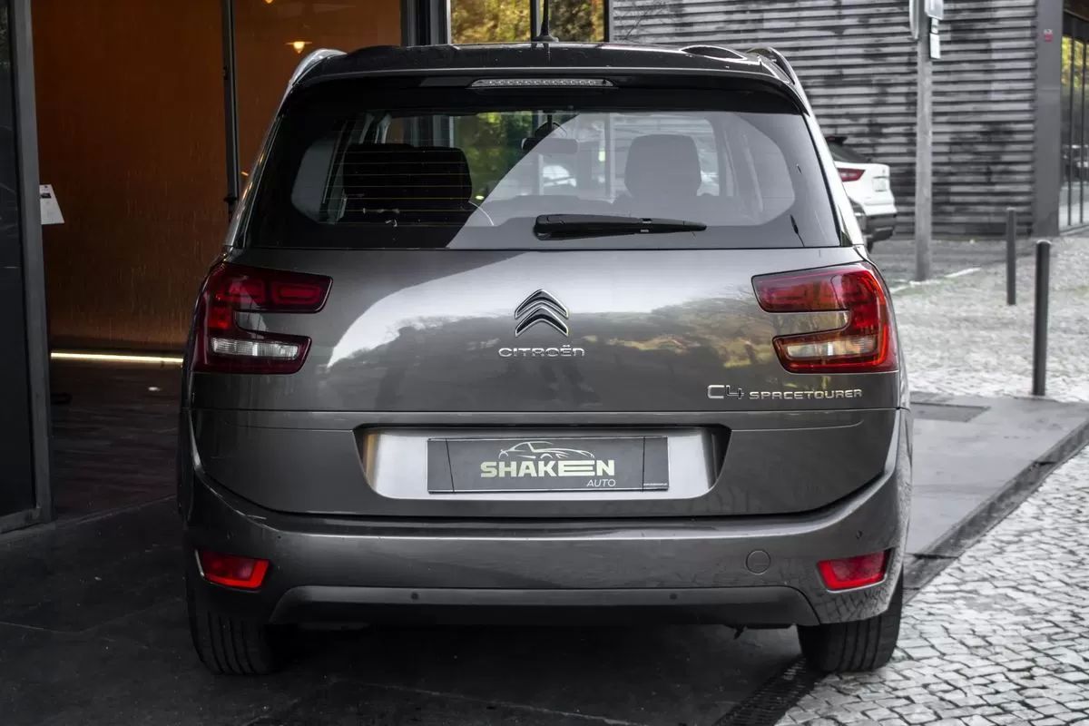 citroen-c4-picasso-2018-diesel-1560cc