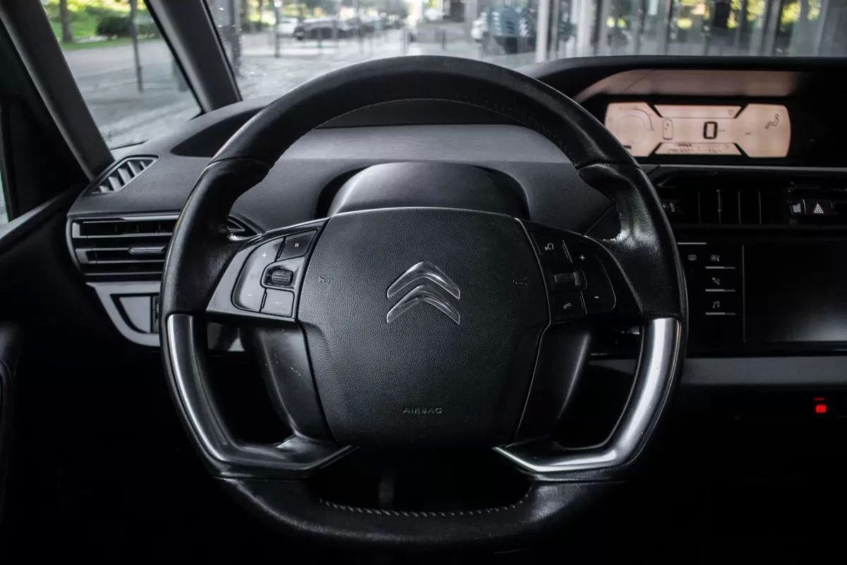 citroen-c4-picasso-2018-diesel-1560cc