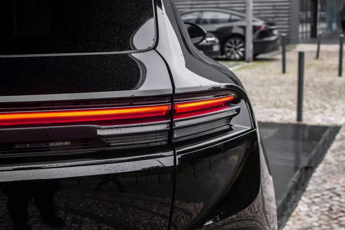 porsche-macan-2025-eletrico-200cc
