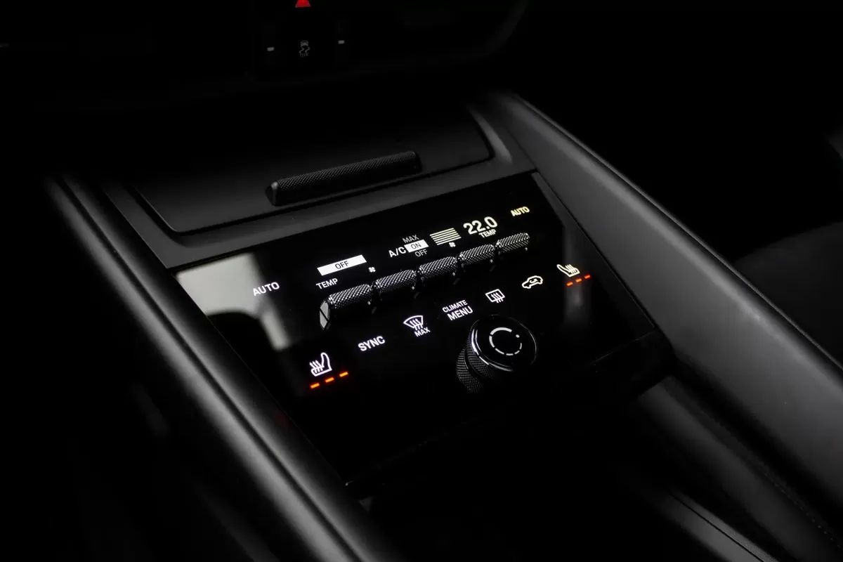 porsche-macan-2025-eletrico-200cc