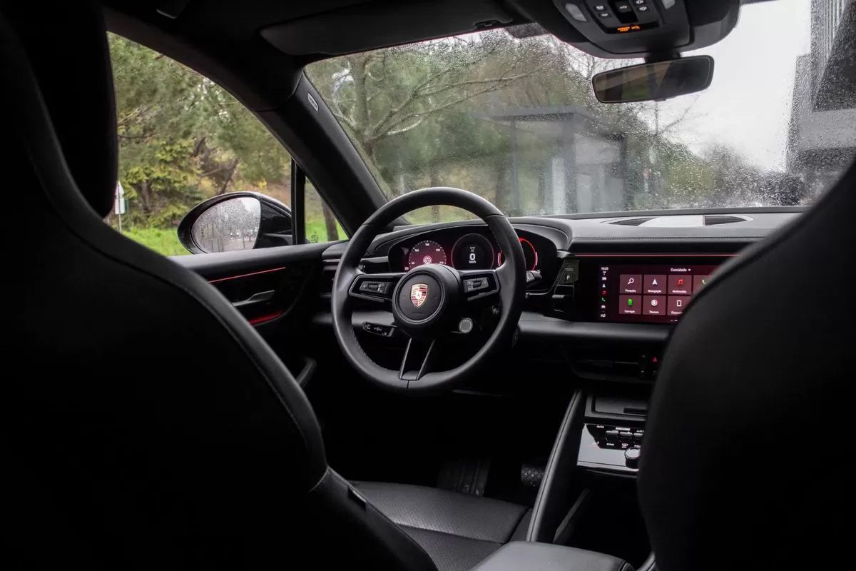 porsche-macan-2025-eletrico-200cc