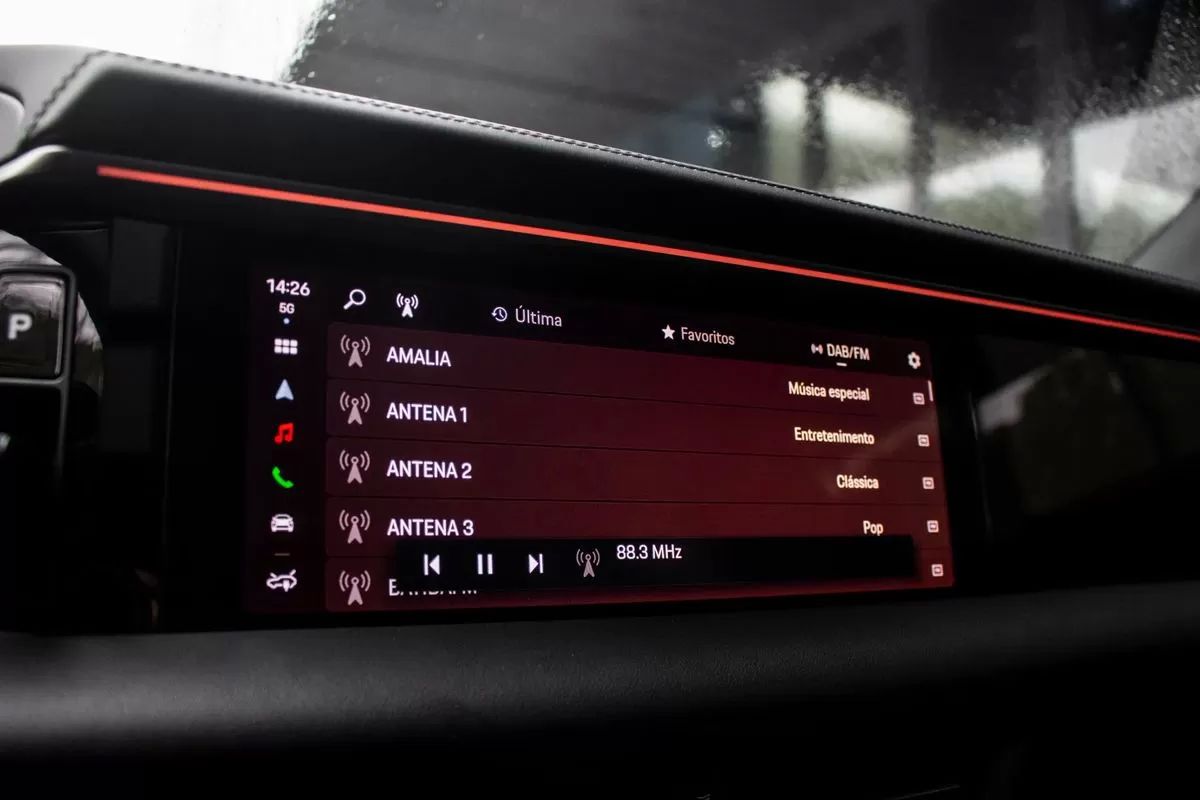 porsche-macan-2025-eletrico-200cc