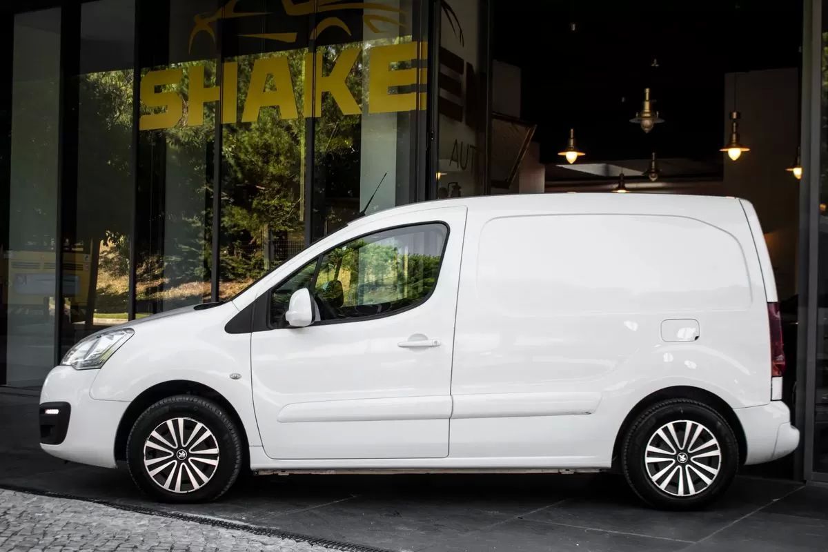 peugeot-partner-2018-diesel-1560cc
