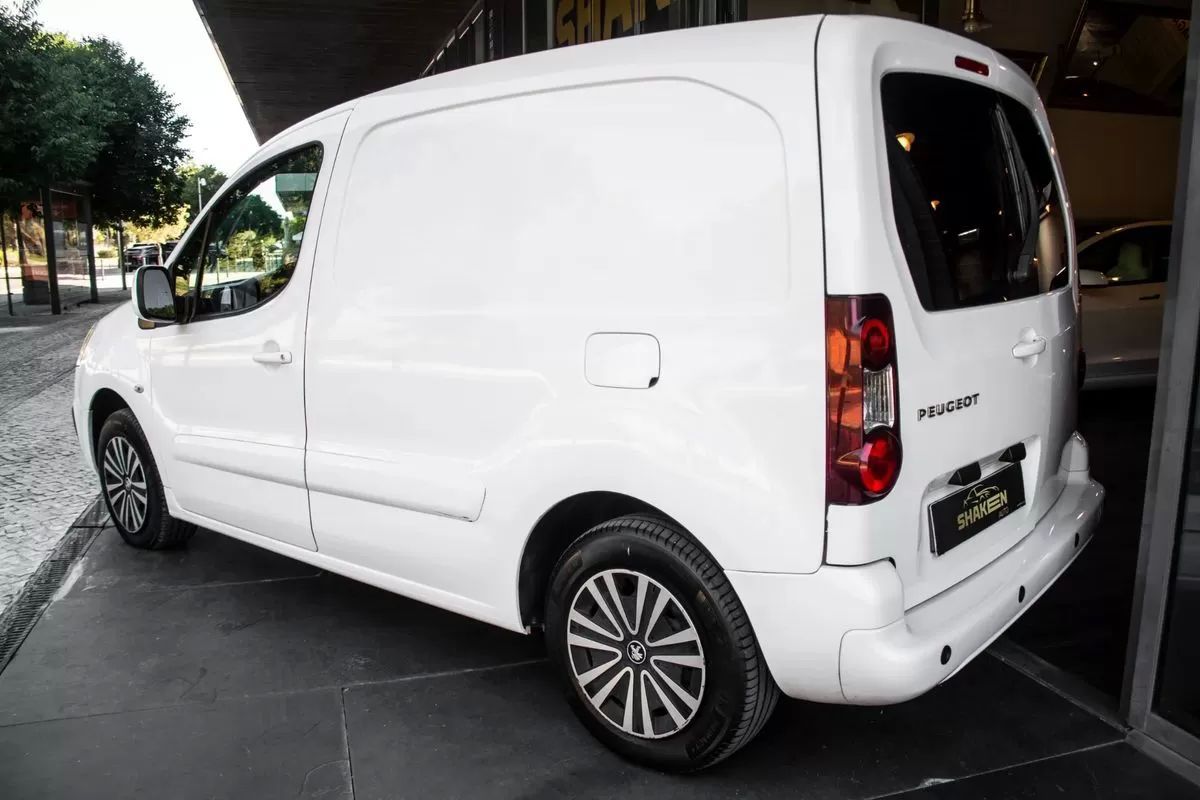 peugeot-partner-2018-diesel-1560cc