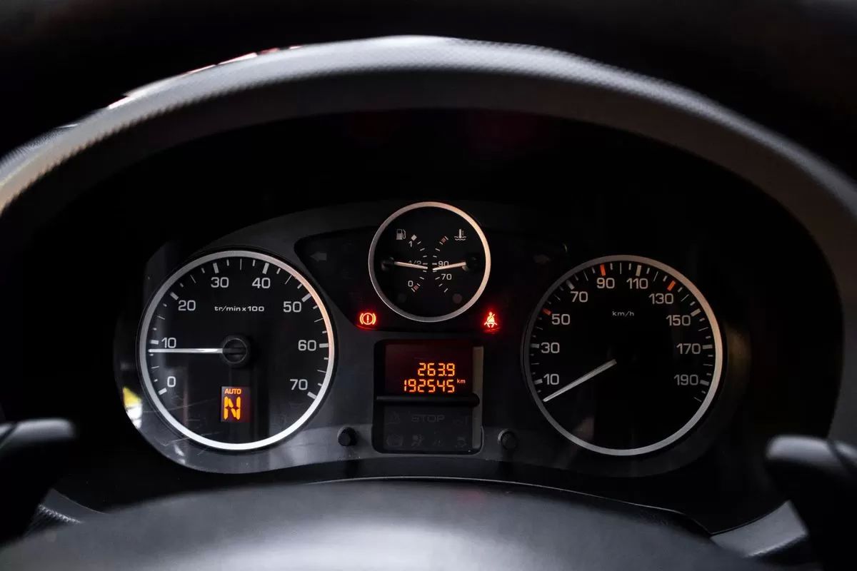 peugeot-partner-2018-diesel-1560cc