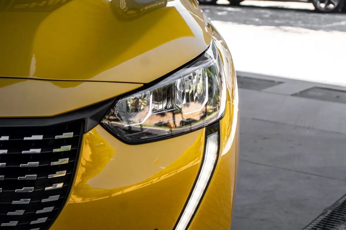 peugeot-208-2020-diesel-1499cc
