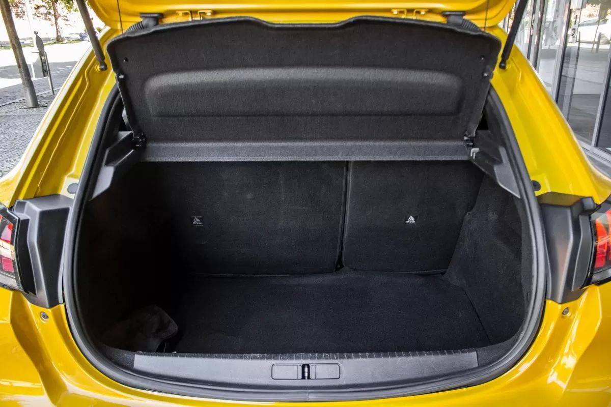peugeot-208-2020-diesel-1499cc