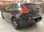 volvo-v40-cross-country-2015-diesel-1560cc