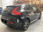 volvo-v40-cross-country-2015-diesel-1560cc