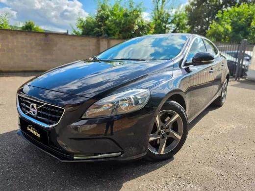 volvo-v40-2015-diesel-1969cc