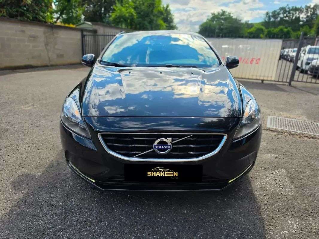 volvo-v40-2015-diesel-1969cc