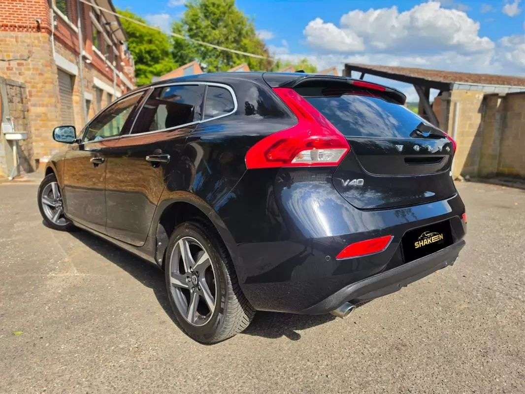 volvo-v40-2015-diesel-1969cc