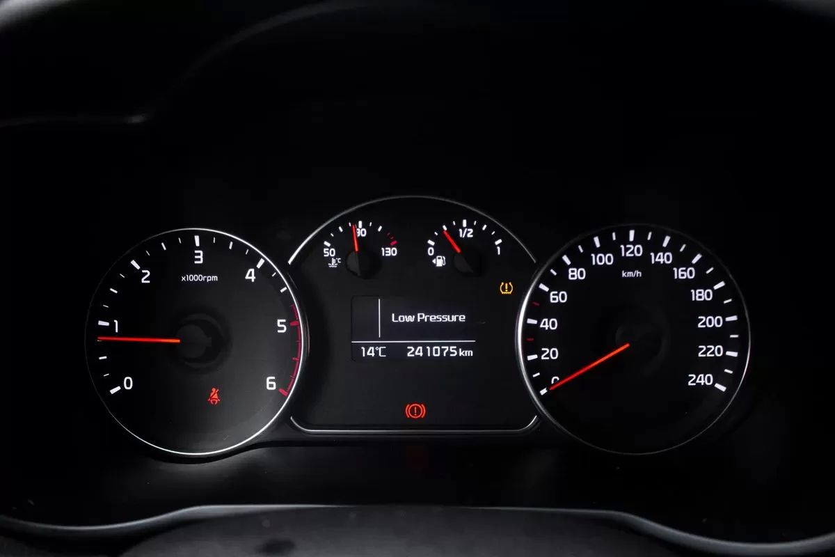 kia-carens-2018-diesel-1685cc