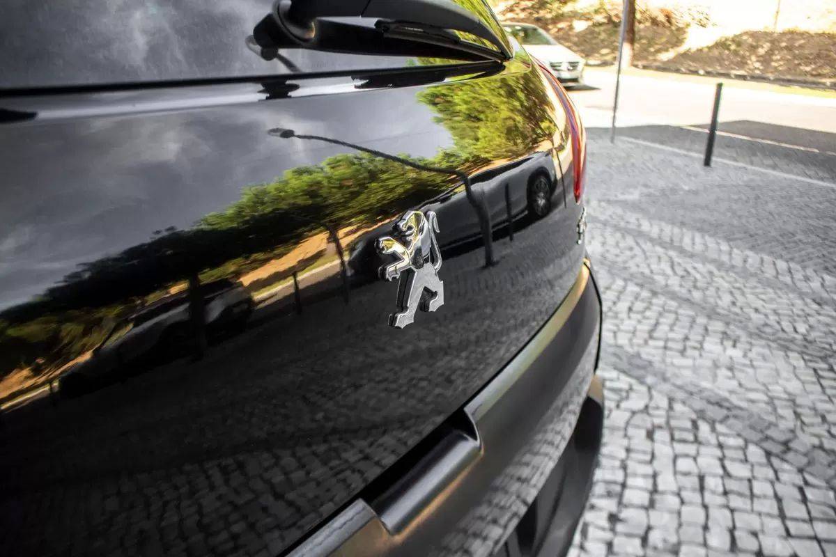 peugeot-3008-2011-diesel-1560cc