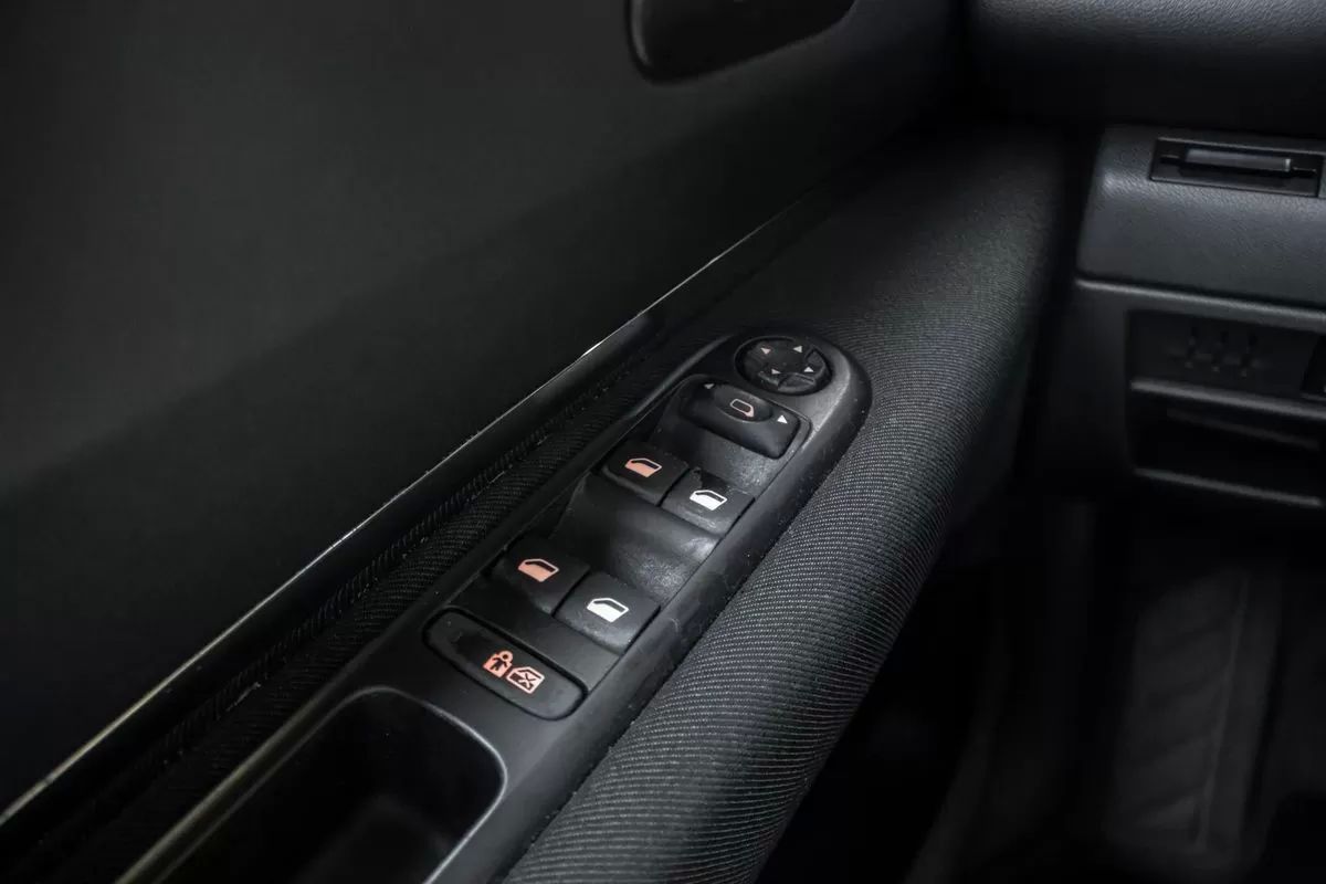 peugeot-3008-2011-diesel-1560cc