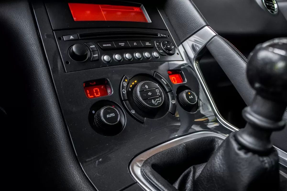 peugeot-3008-2011-diesel-1560cc