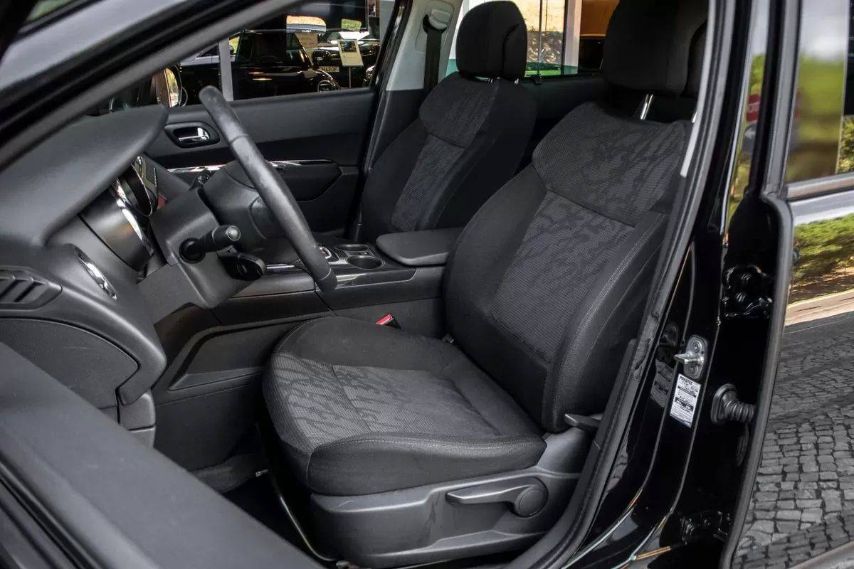 peugeot-3008-2011-diesel-1560cc