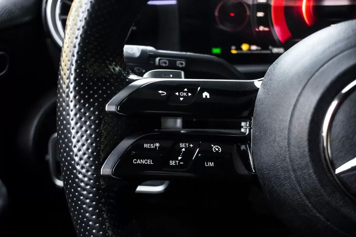 mercedes-benz-classe-a-2023-gasolina-1332cc
