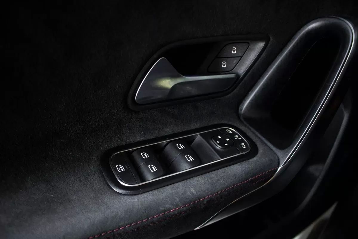 mercedes-benz-classe-a-2023-gasolina-1332cc