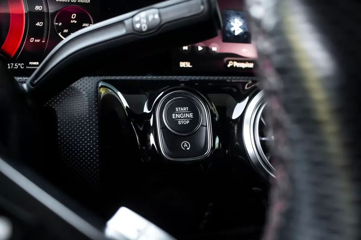 mercedes-benz-classe-a-2023-gasolina-1332cc