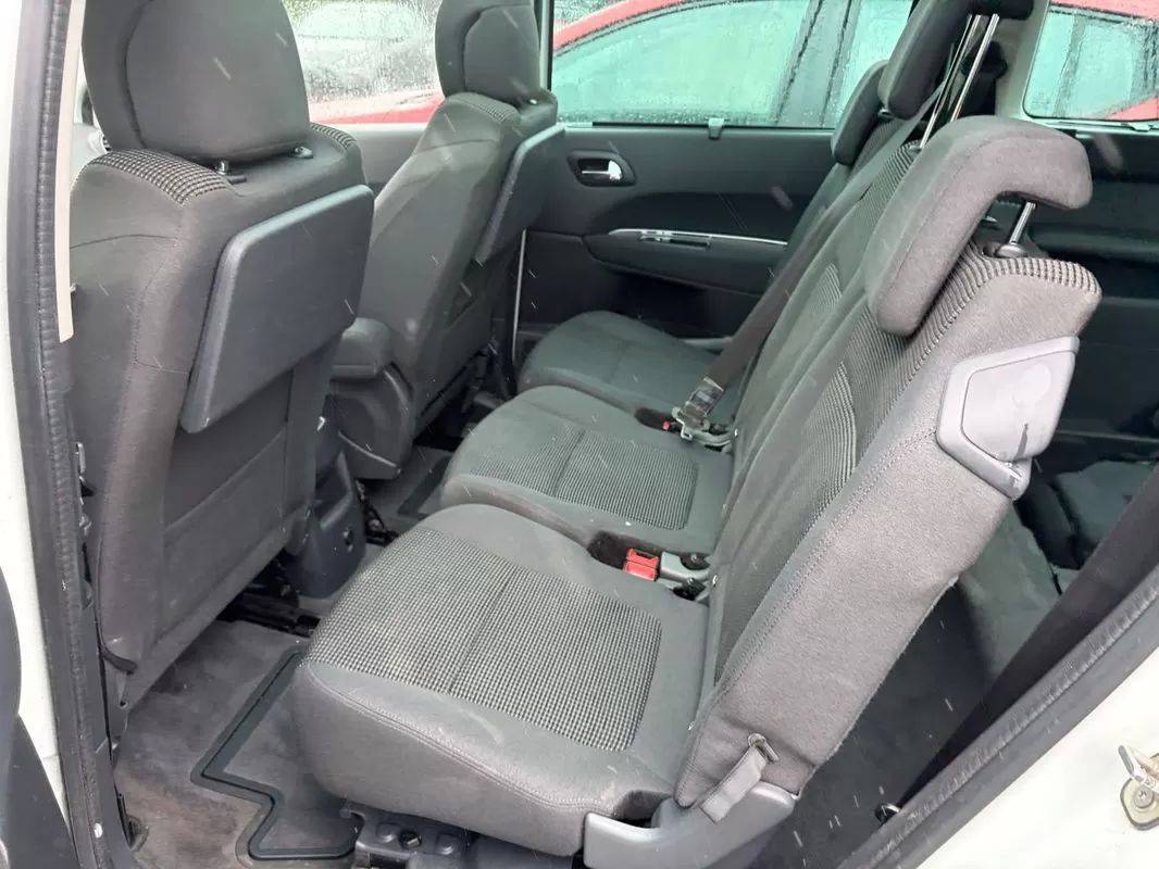 peugeot-5008-2016-diesel-1560cc