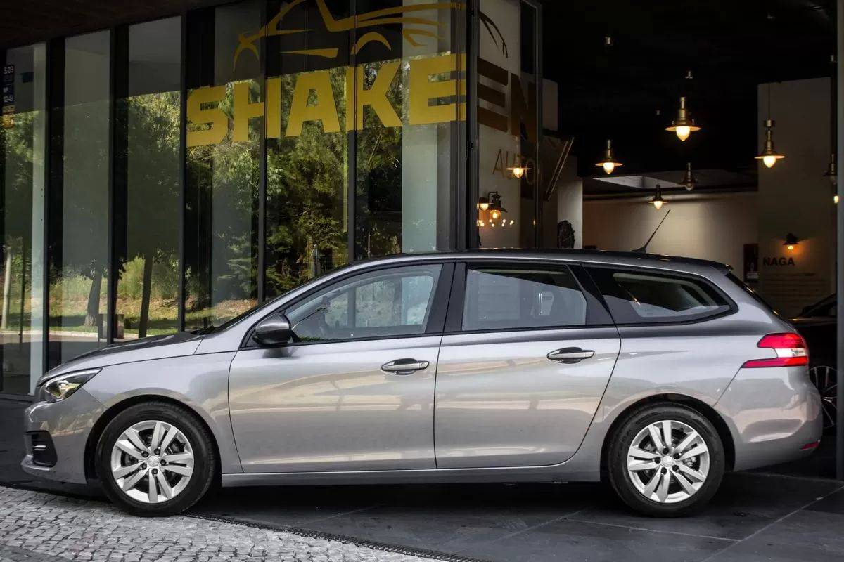 peugeot-308-sw-2019-diesel-1499cc