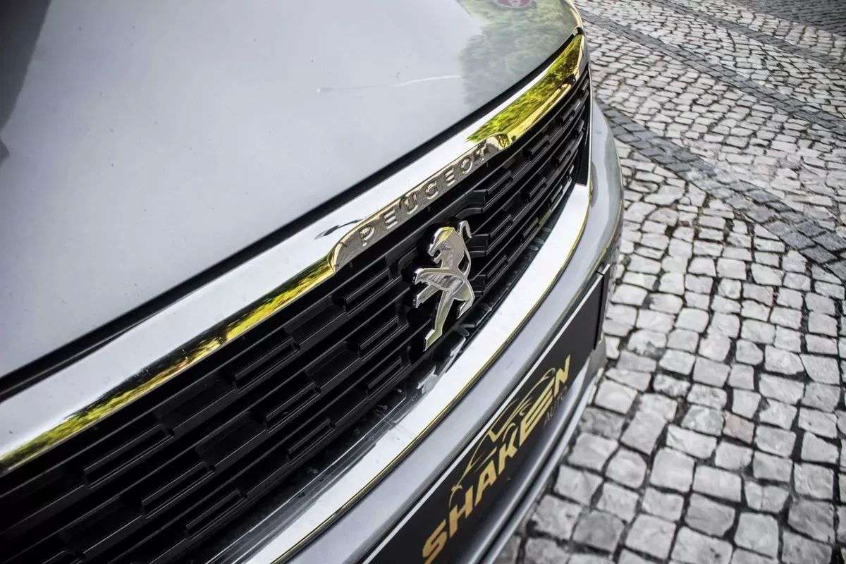 peugeot-308-sw-2019-diesel-1499cc