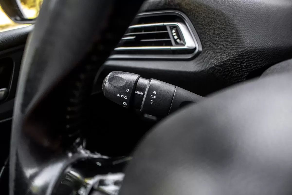 peugeot-308-sw-2019-diesel-1499cc