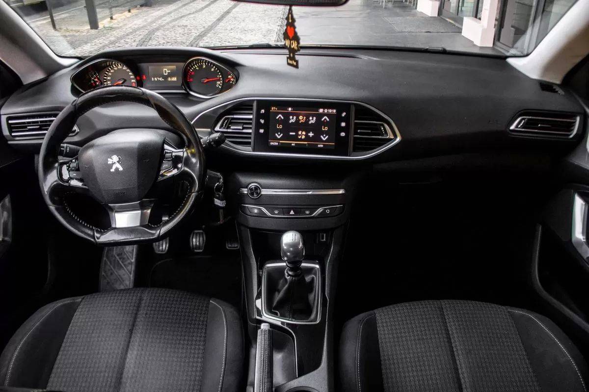 peugeot-308-sw-2019-diesel-1499cc