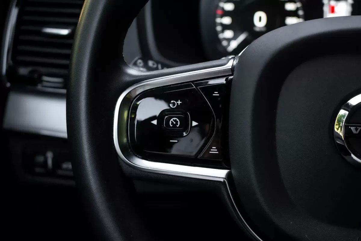 volvo-xc90-2022-hibrido-1969cc
