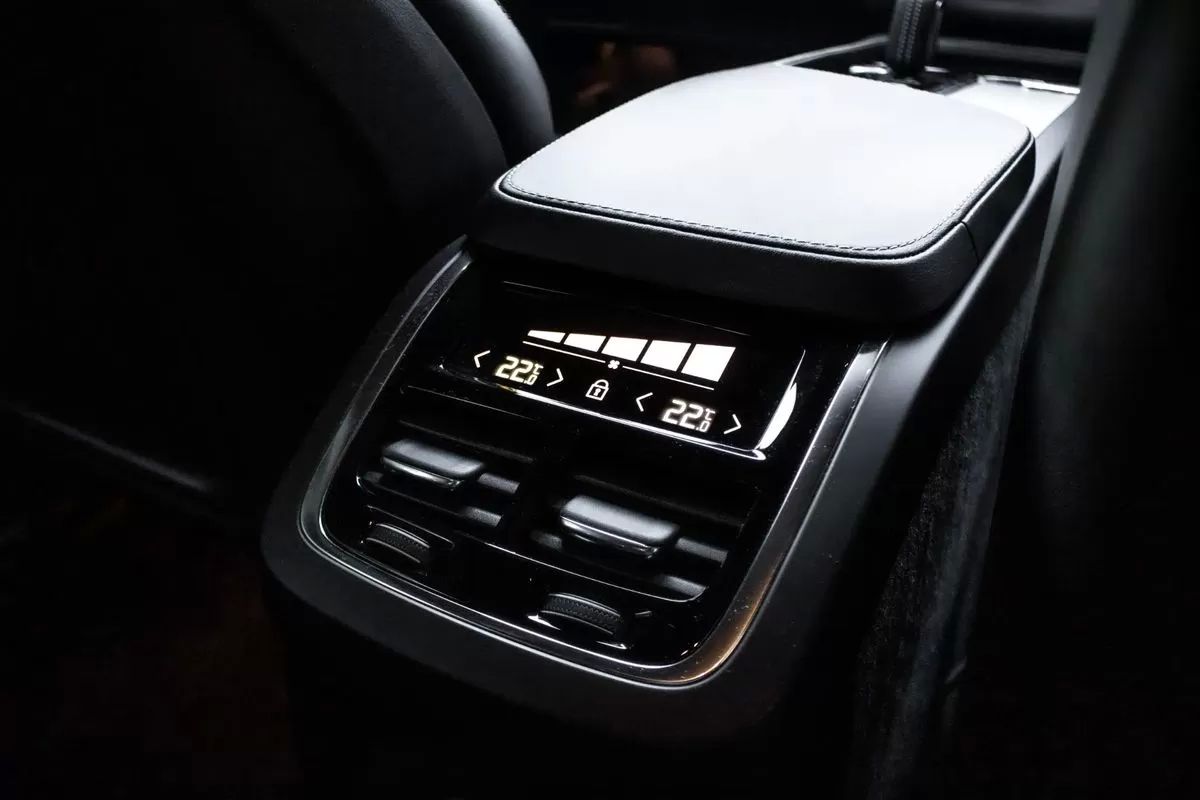 volvo-xc90-2022-hibrido-1969cc
