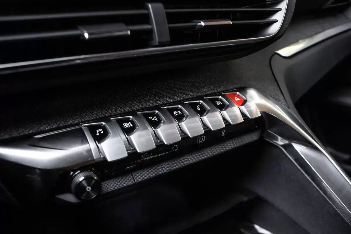 peugeot-3008-2020-gasolina-1199cc