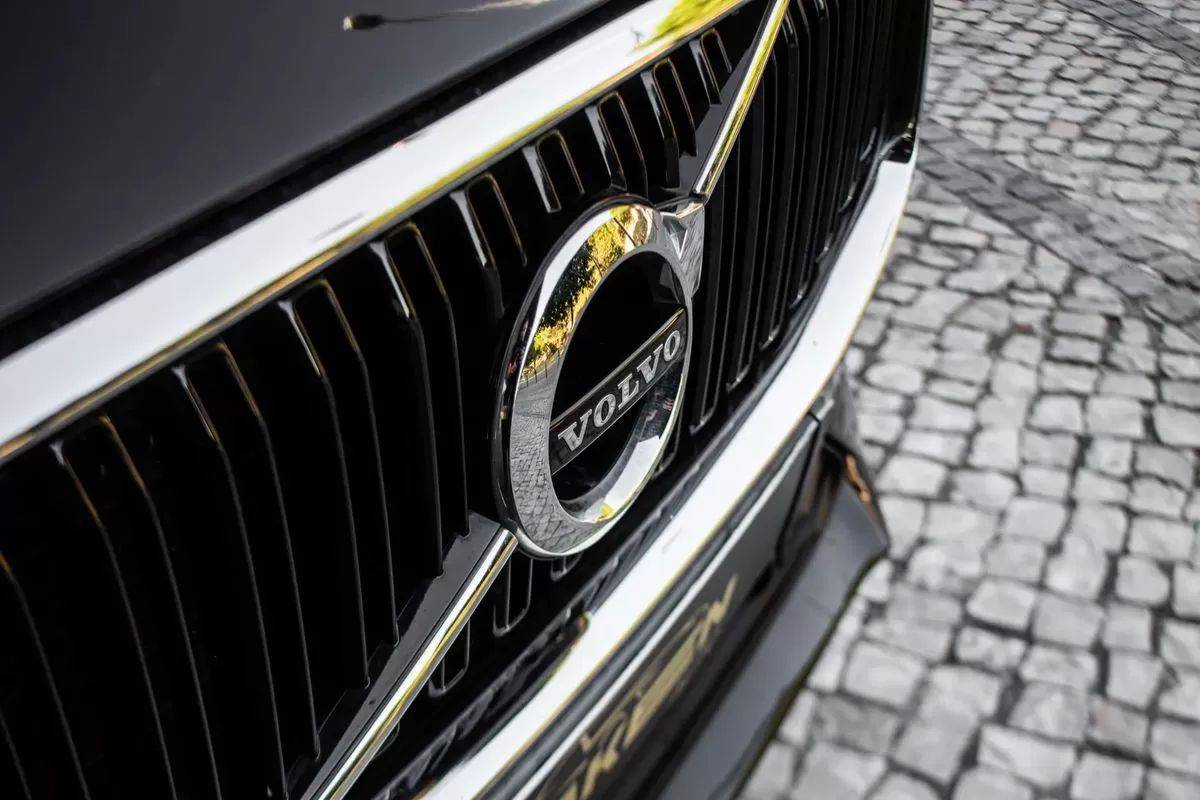 volvo-xc60-2020-hibrido-1969cc