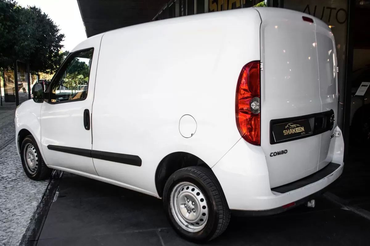 opel-combo-2012-diesel-1248cc