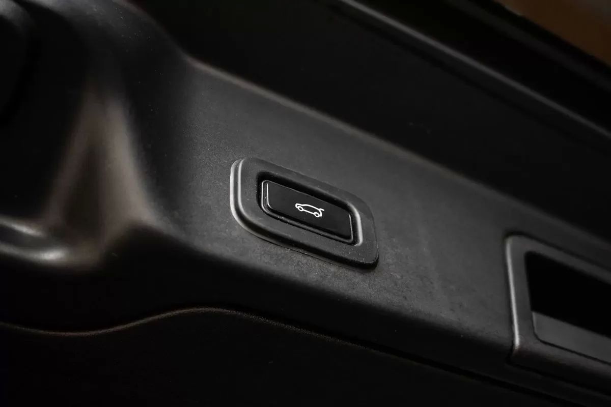 land-rover-range-rover-evoque-2019-diesel-1999cc