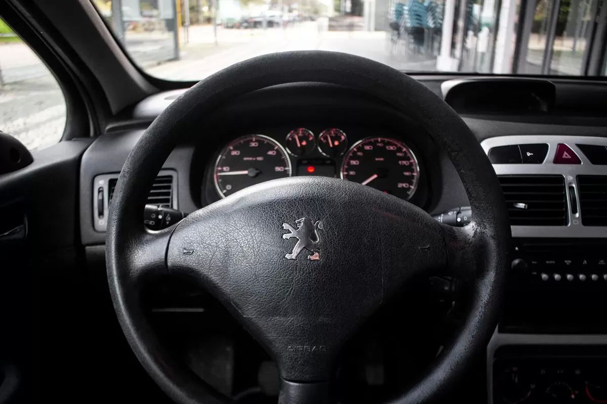 peugeot-307-2006-diesel-1560cc