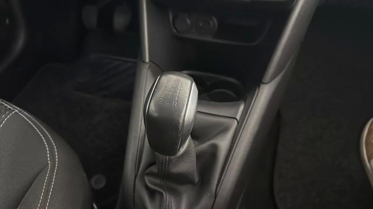 peugeot-208-2017-gasolina-1199cc