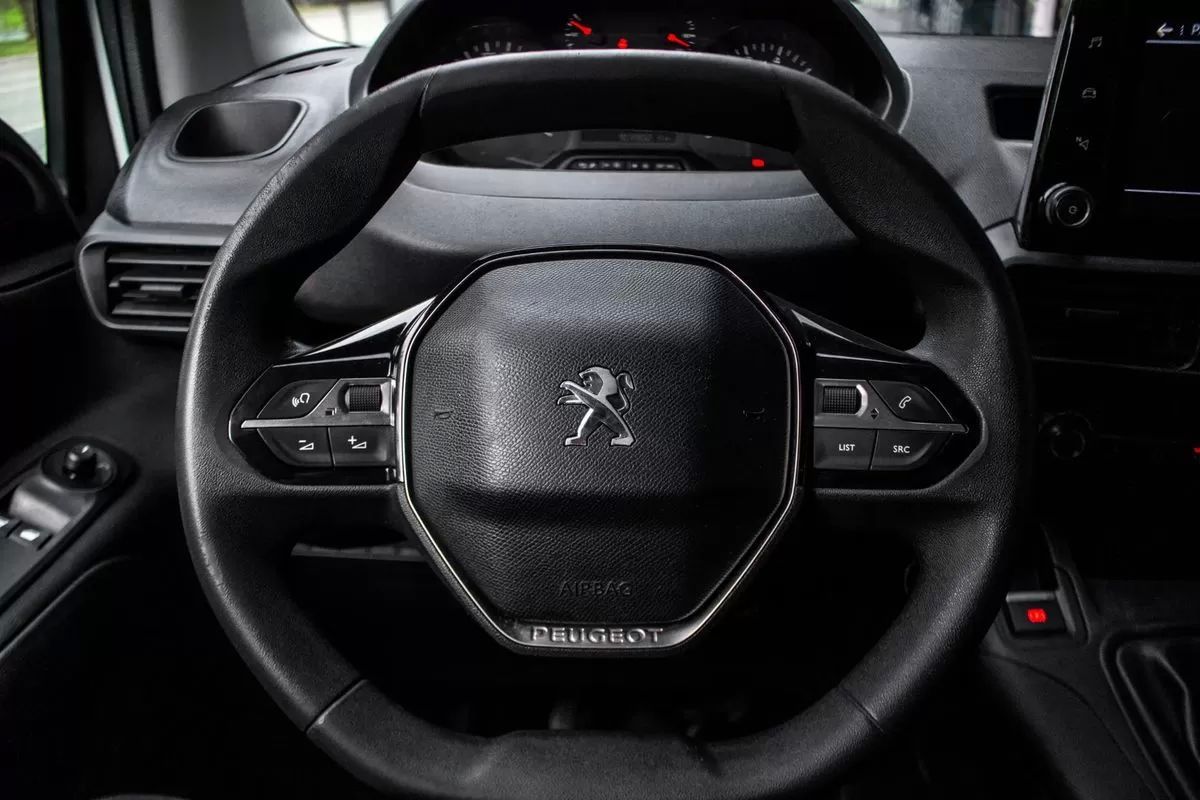 peugeot-partner-2021-diesel-1499cc