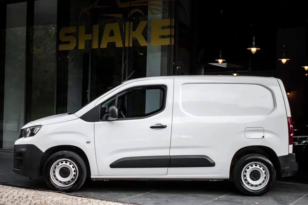peugeot-partner-2021-diesel-1499cc