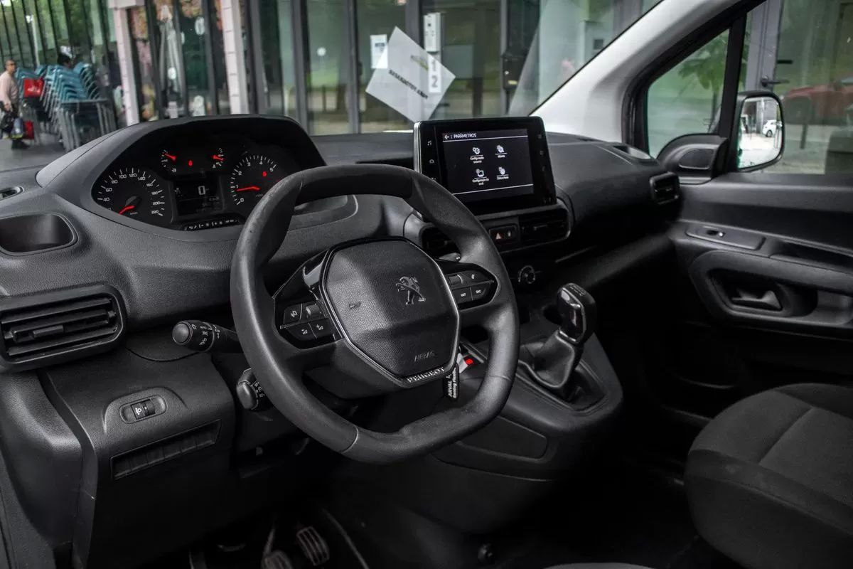 peugeot-partner-2021-diesel-1499cc
