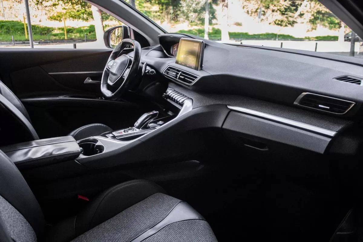 peugeot-3008-2018-diesel-1499cc