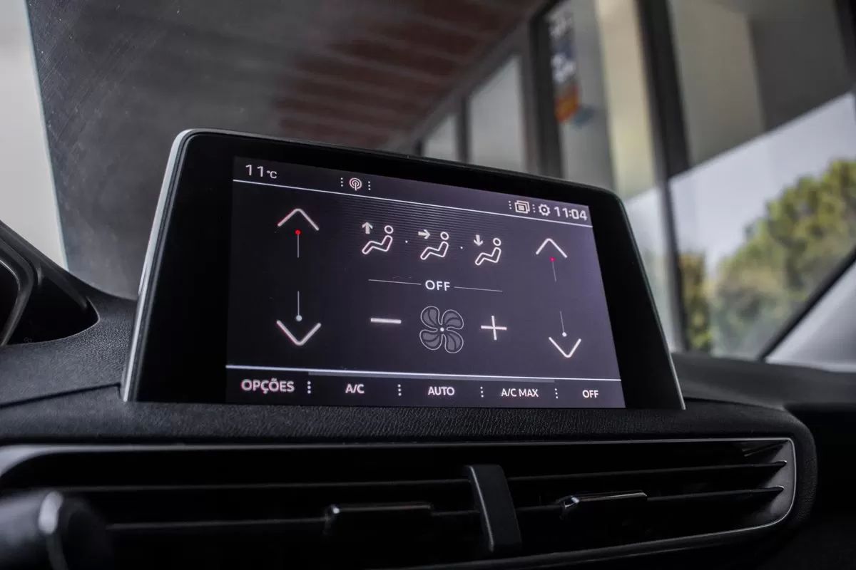 peugeot-3008-2018-diesel-1499cc