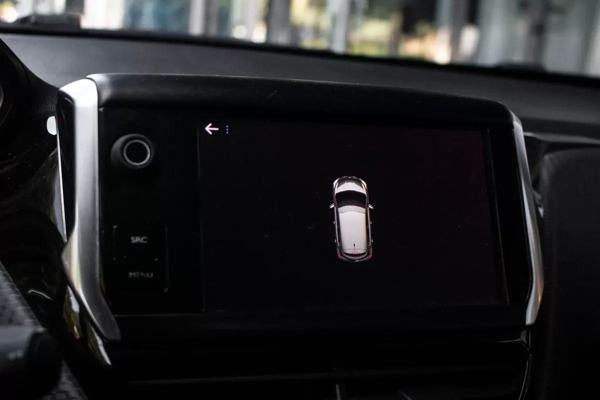 peugeot-208-2017-gasolina-1199cc